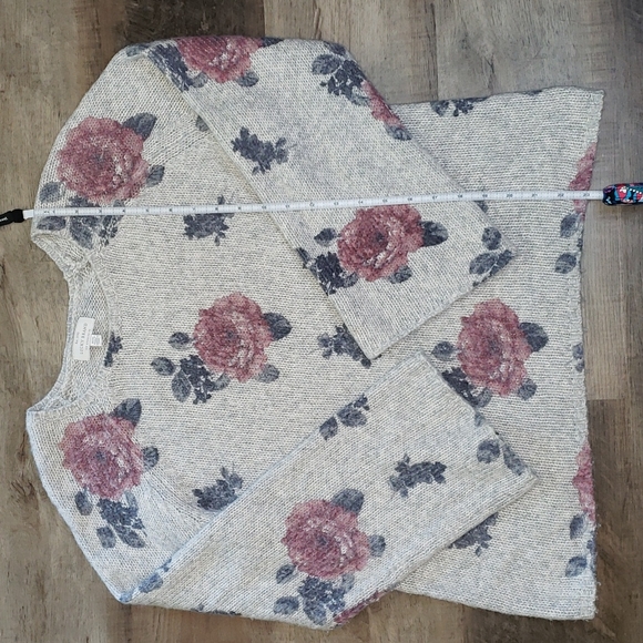 Lucky 🍀 Brand Size M Floral Sweater - Picture 2 of 13